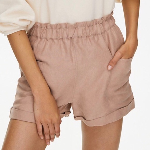 (SOLD) ARITZIA Wilfred High Waist Cuffed Shorts M - Picture 4 of 8